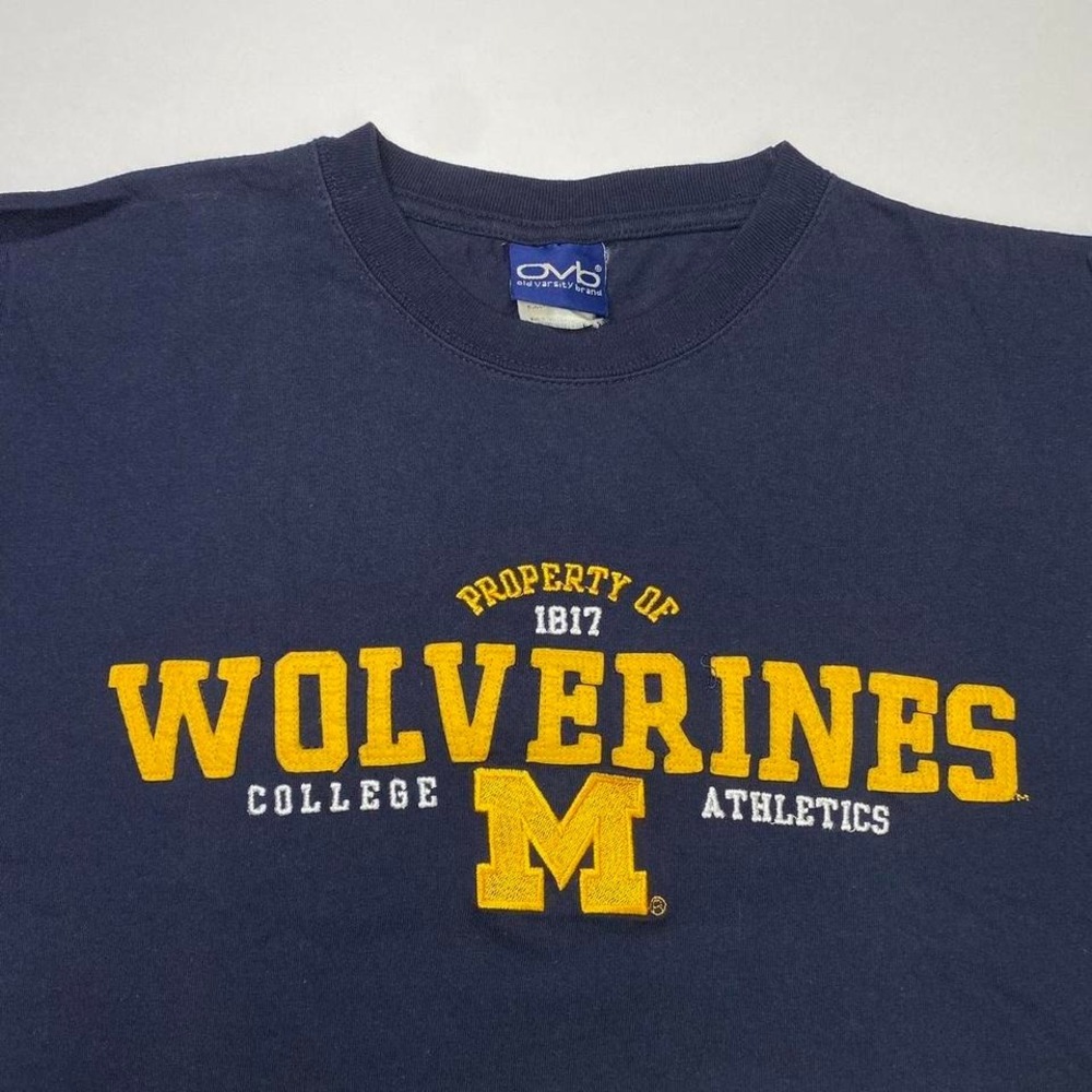 Vintage Michigan Wolverine college shirt
